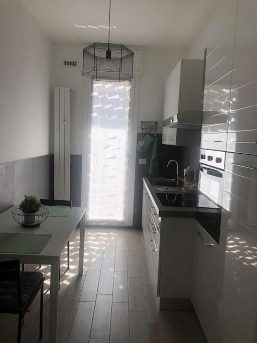 Appartamento Veronica, Per Lavoro E Relax Corsico Esterno foto