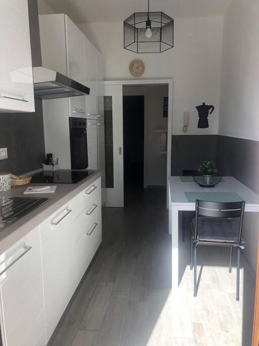 Appartamento Veronica, Per Lavoro E Relax Corsico Esterno foto